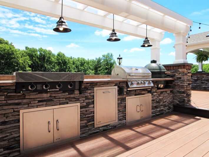 Pellet Grills/Smokers For Outdoor Kitchens