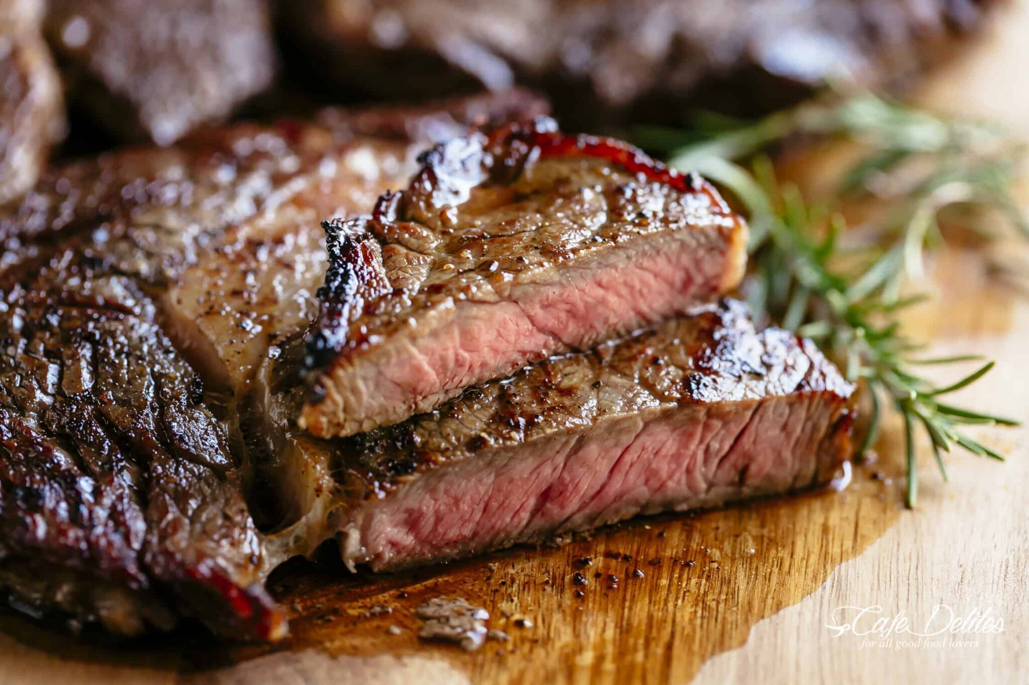 How Long To Cook Steak On Grill? 2024 Guide